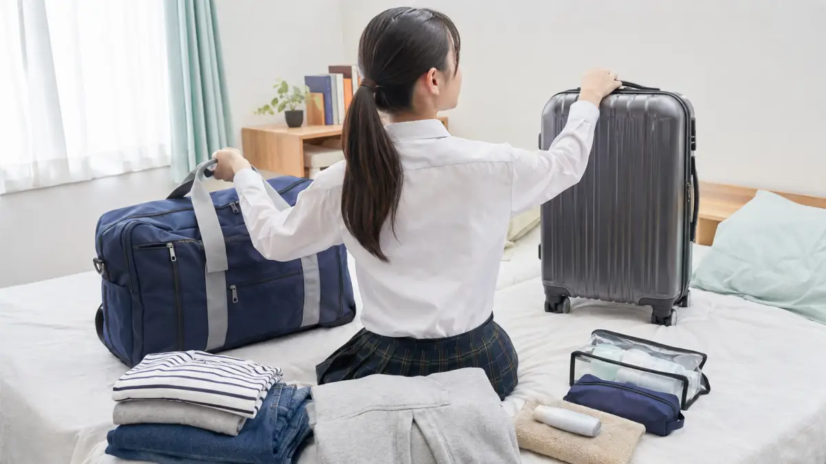 高校生の修学旅行バッグは何リットル？海外・国内別の選び方